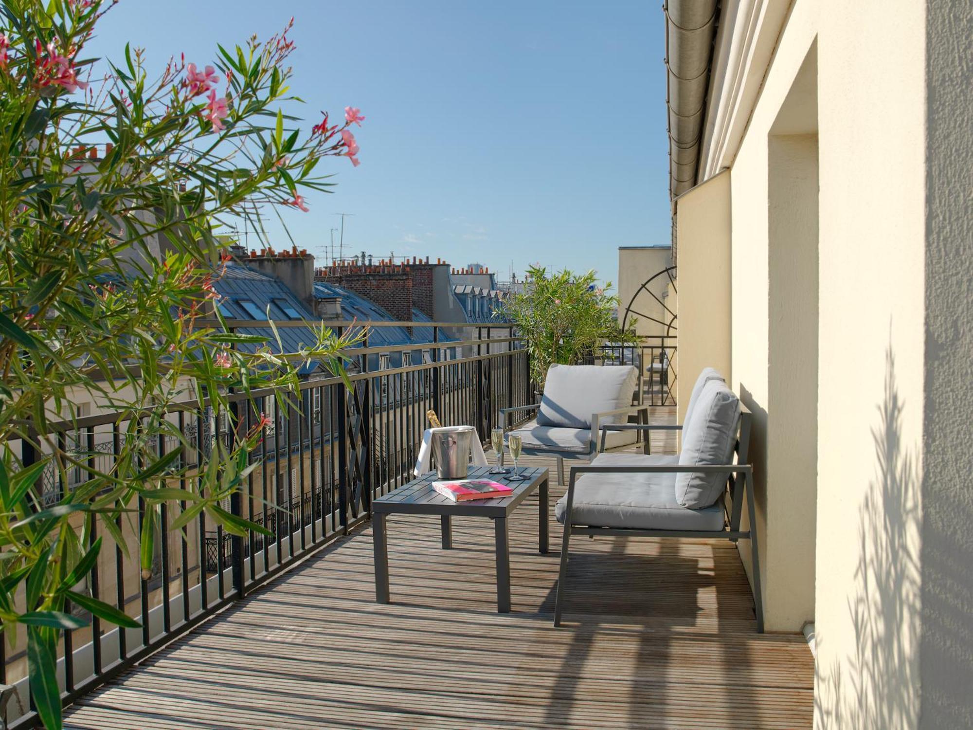 Hotel Royal Saint Honore Paris Louvre Exterior photo