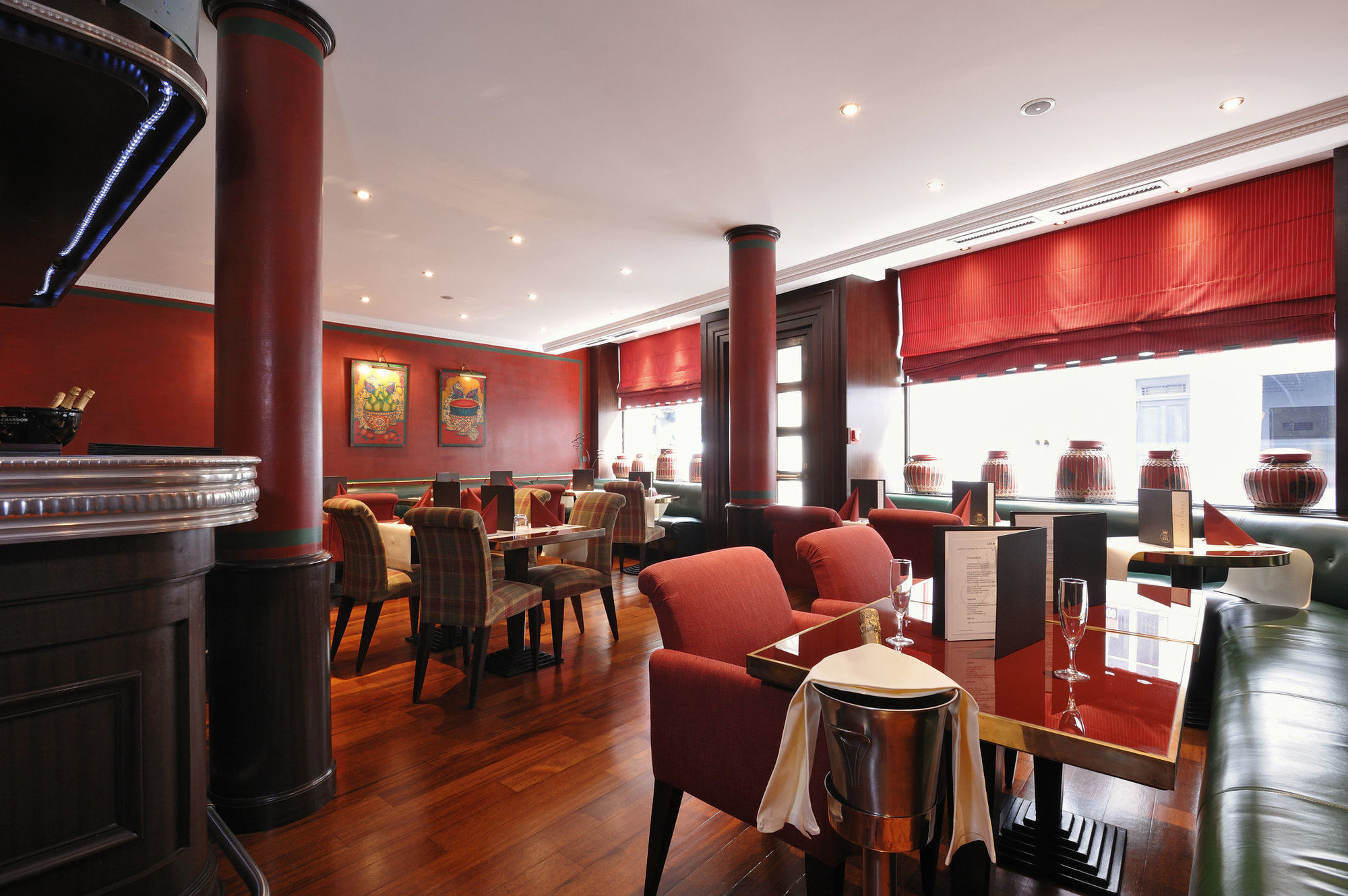 Hotel Royal Saint Honore Paris Louvre Restaurant photo